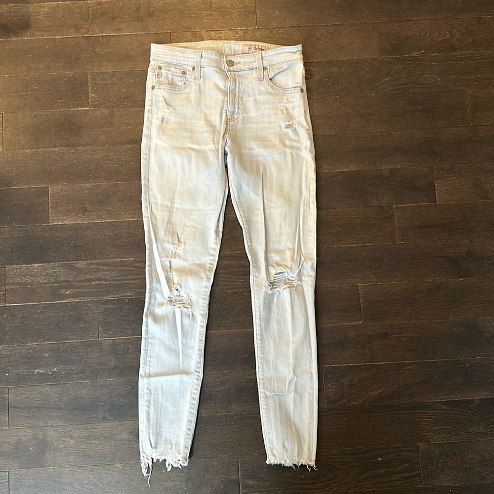 AG Jeans The Farrah Skinny Ankle in Size 28